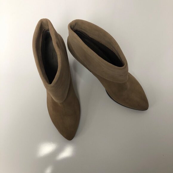 Lana Taupe Ankle Boots Womens Size 10M Leather Upper Cuffed Heeled Shoes - Picture 5 of 9
